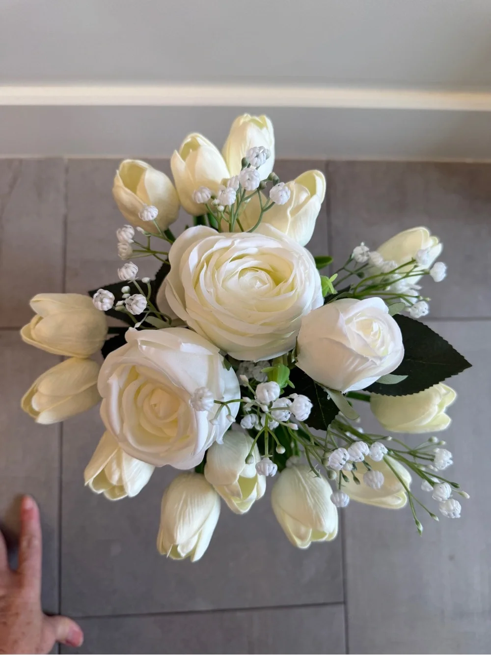 Artificial White Tulip Bouquet w Clear Glass Vase & simulated water - lifelike!